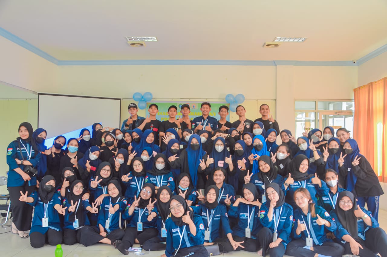 You are currently viewing Inagurasi Mahasiswa/i PRODI D III FARMASI Tahun 2022