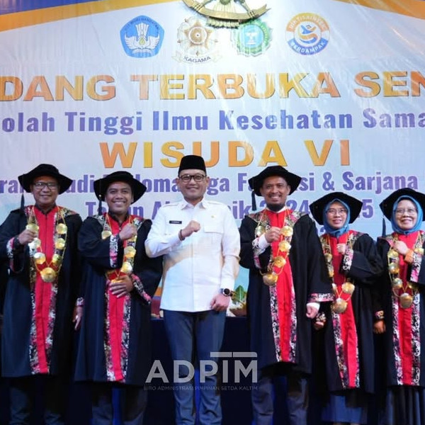 Read more about the article STIKSAM Gelar Wisuda ke VI, Wagub Tawarkan “Gratispol” S2-S3 Lulusan Farmasi